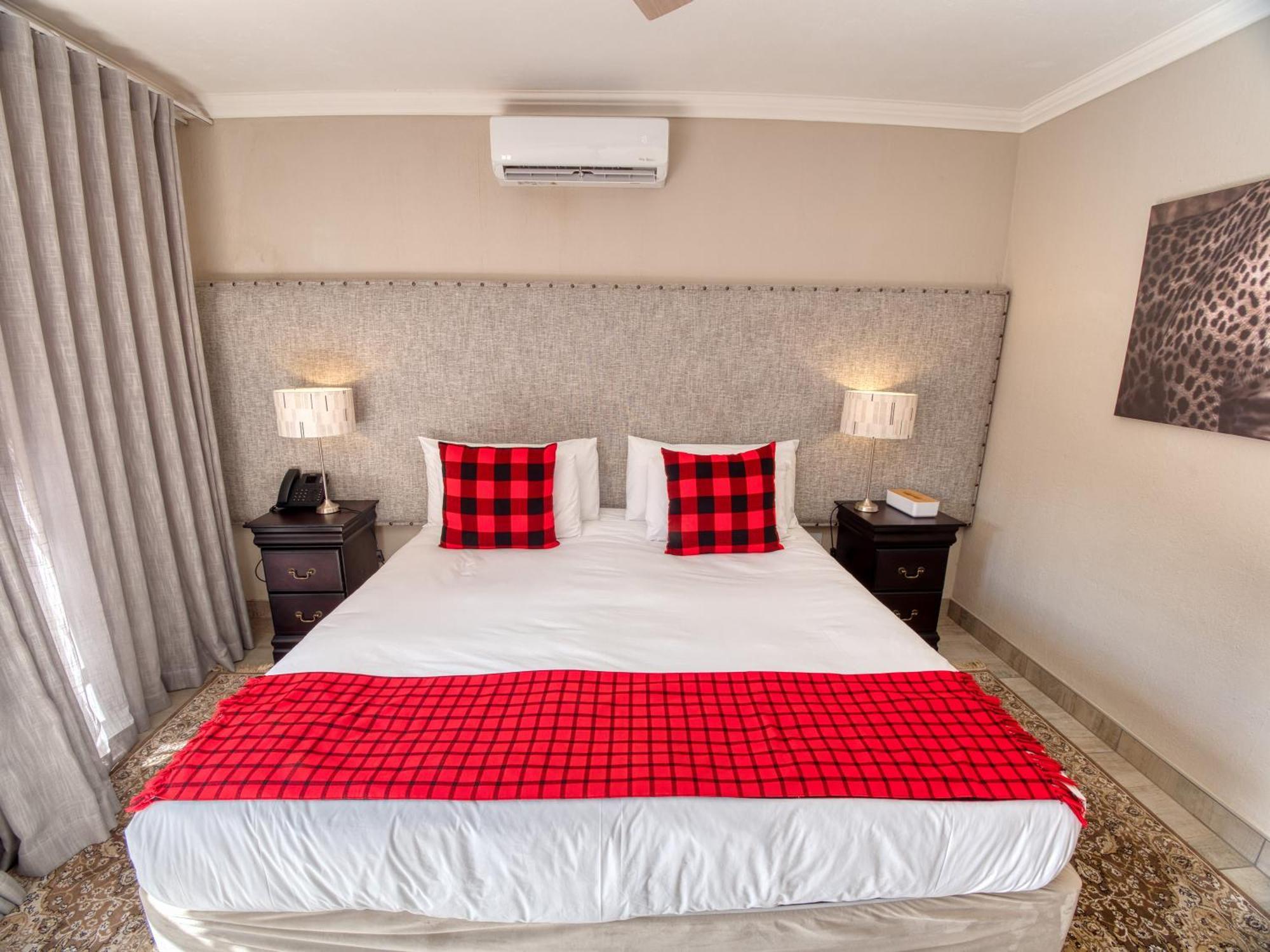 Tembo Guest Lodge Гейзівью Екстер'єр фото