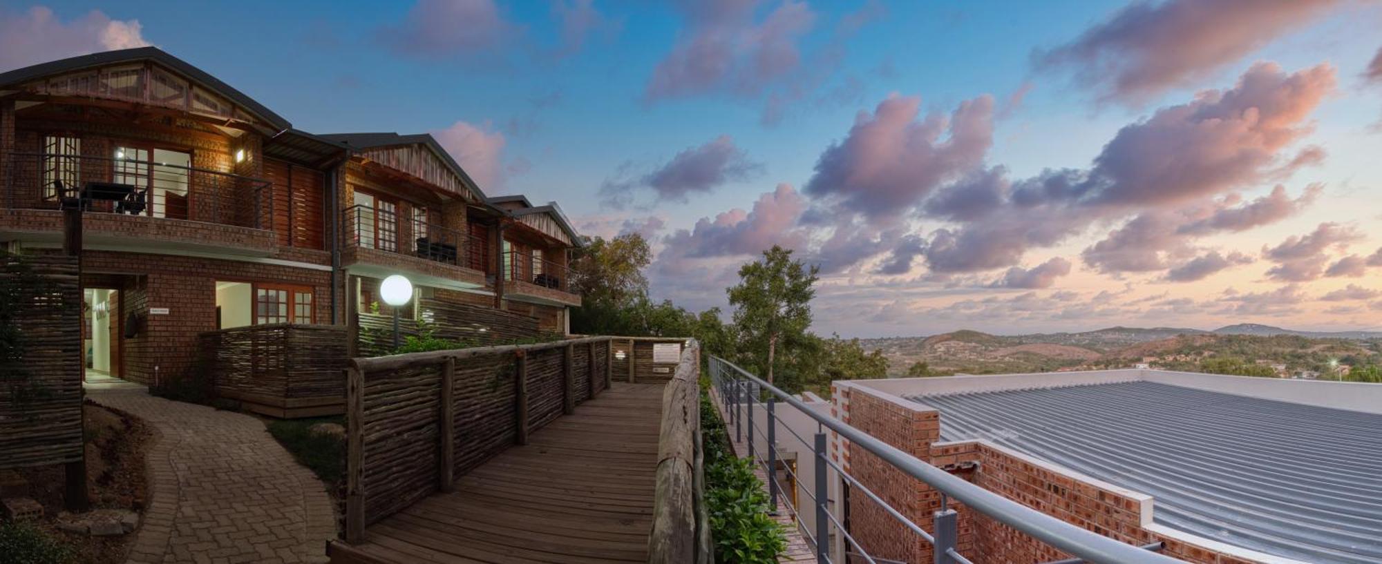 Tembo Guest Lodge Гейзівью Екстер'єр фото